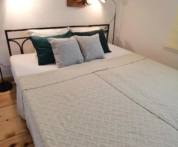 Zona 2 兹雷尼亚宁